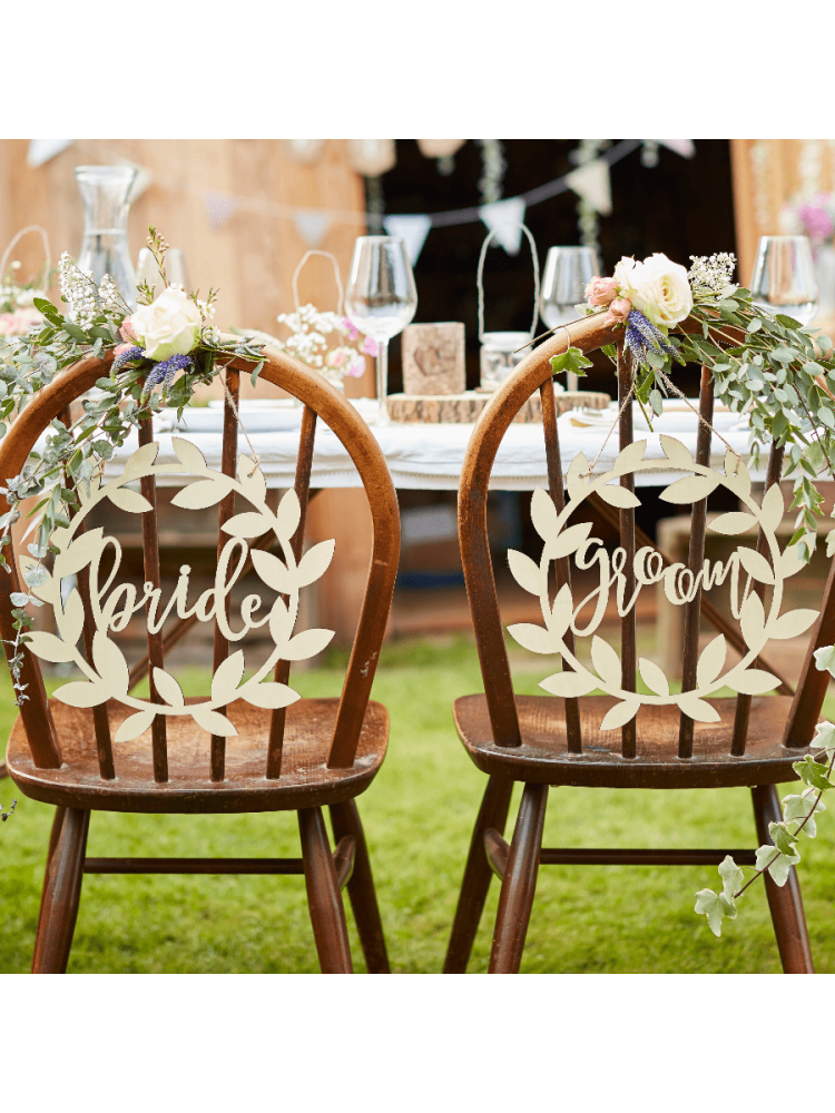 Ginger Ray CW-212 Rustykalne wiejskie znaki na krzesło ślubne dla młodej pary Drewno main product photo
