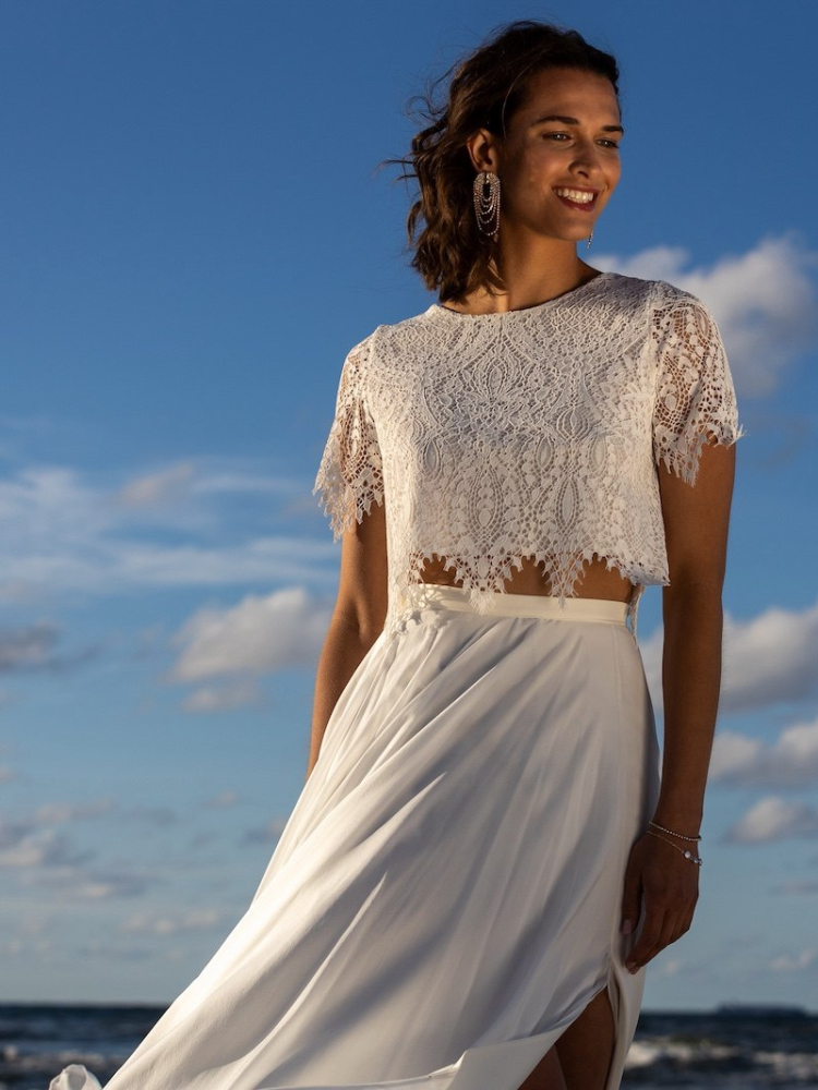 Novias Elise Lace Bolero main product photo